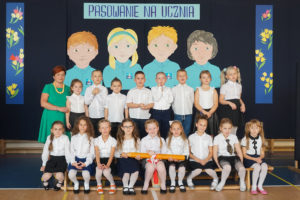 Read more about the article Zabezpieczone: Pasowanie na ucznia klasa 1c